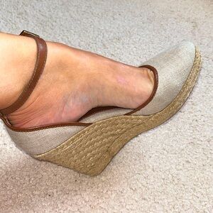 Worn once Louis et Cie size 8 Tan Espadrilles